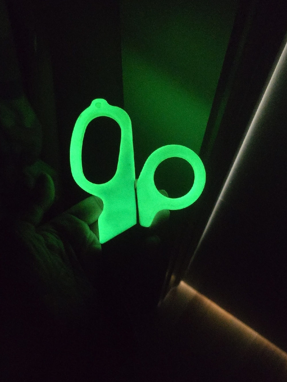 One SHEAR ER Life Glow-in-the-Dark Trauma Scissors With Holster Incl- Neon Green